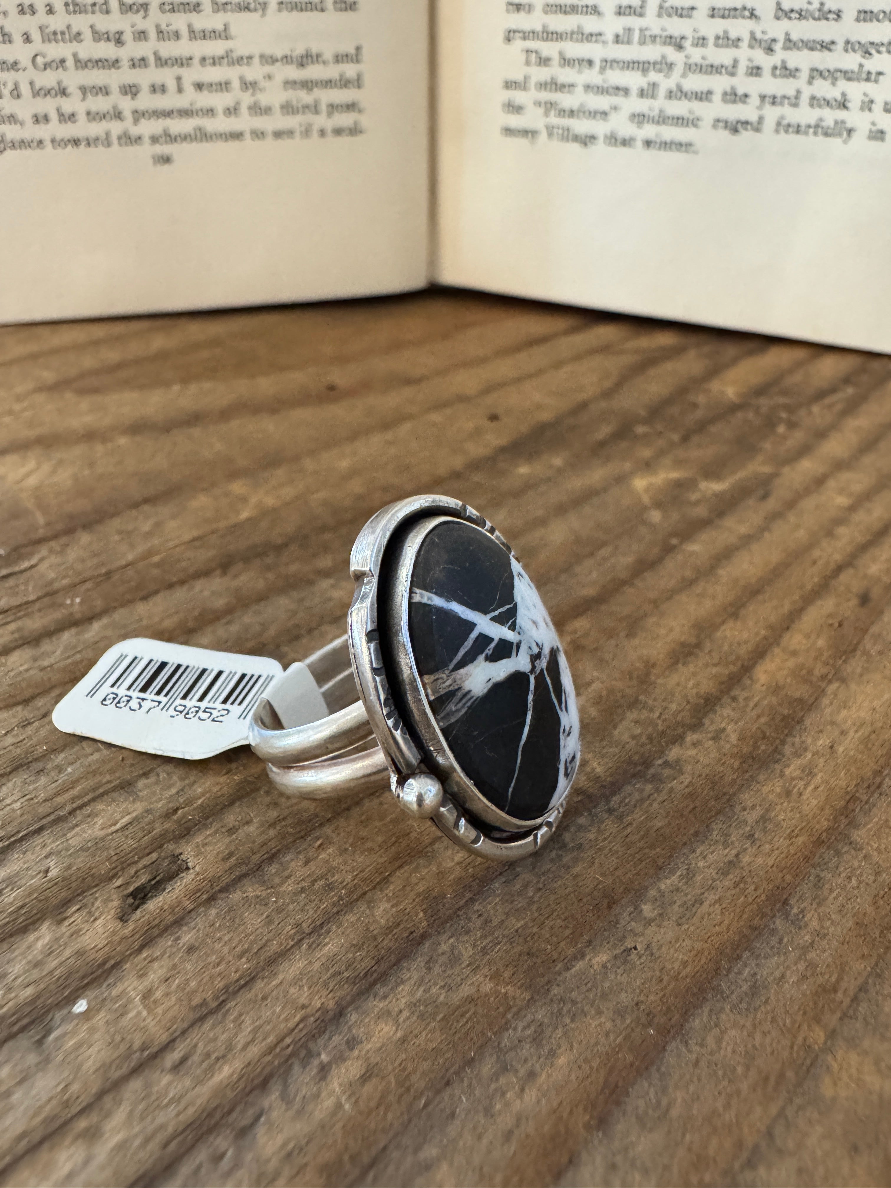 NS814 White Buffalo & Sterling Silver Ring