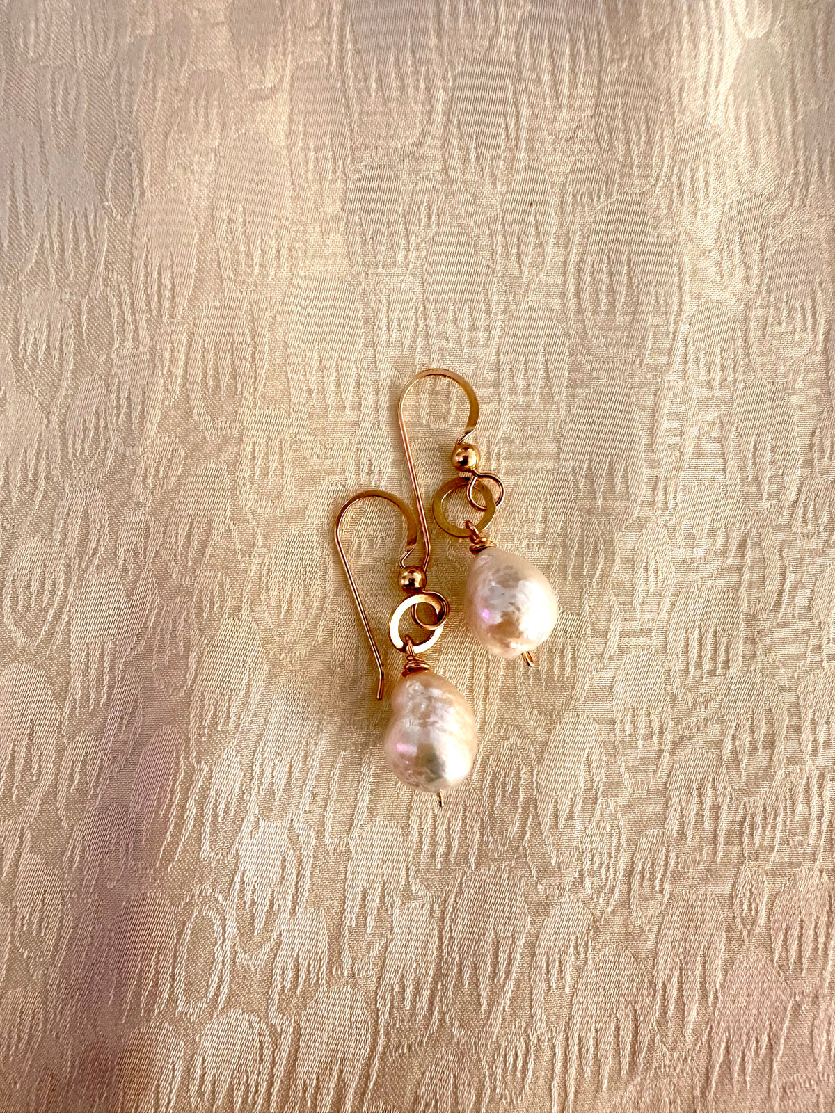 JE4739 Gold Fill & Pearl