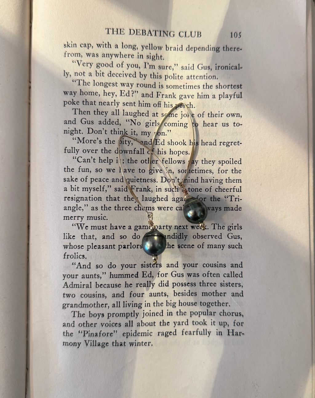 SN4473-TahitianHookEarrings