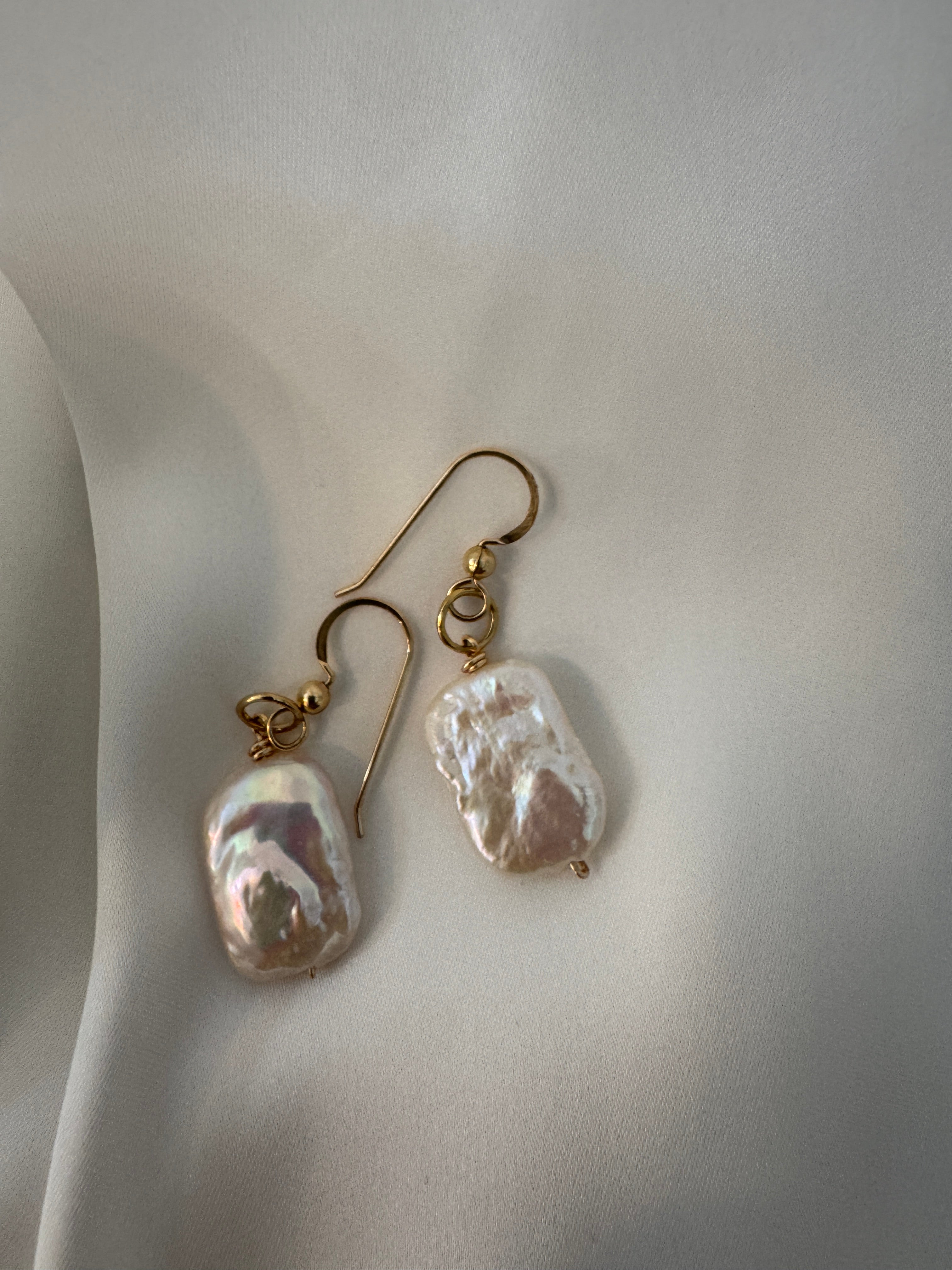 JE4652 Gold Fill & Pearl