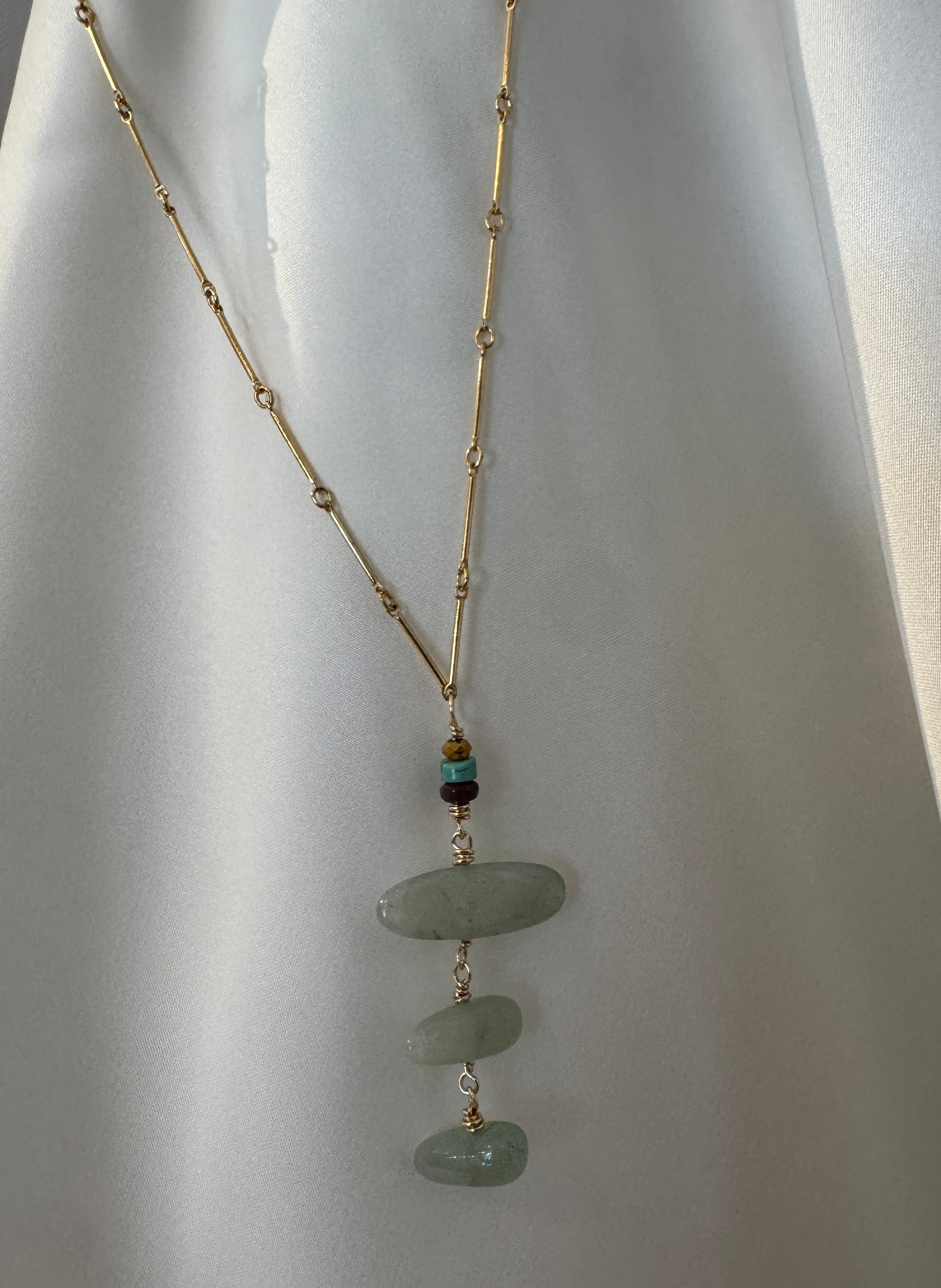 JN4685 Aquamarine W/Gemstones & GF Chain